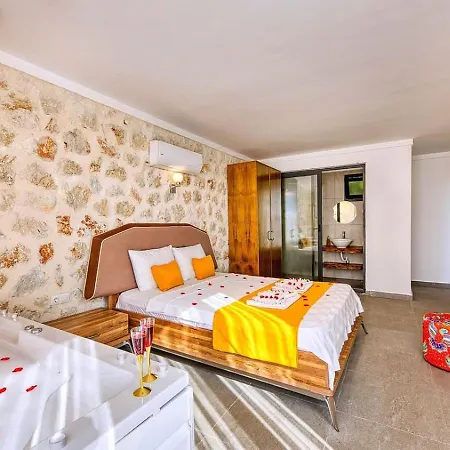 İslamlar 1 Bedroom Secluded With Private Pool Hot Tub Villa